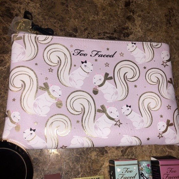 *NEW* Too Faced WOODLAND CREATURE Makeup Bag 🐿️ - Picture 2 of 6